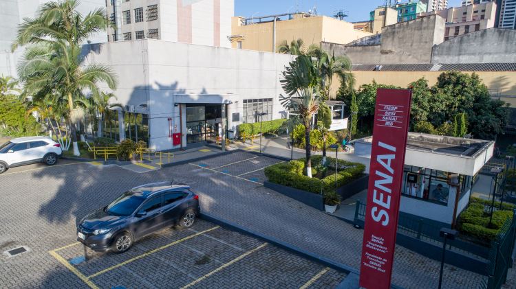 SENAI Brás - Vestuário e Têxtil