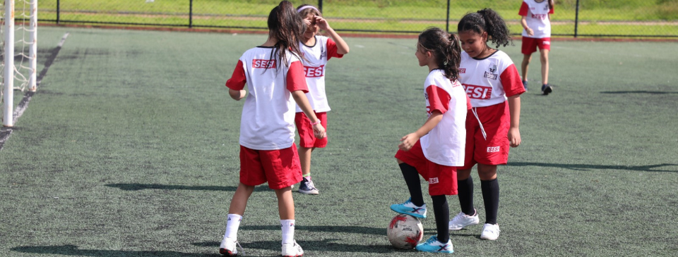 Inscrições abertas: Sesi Diadema oferece aulas gratuitas de Futebol Feminino para meninas de 8 a 15 anos