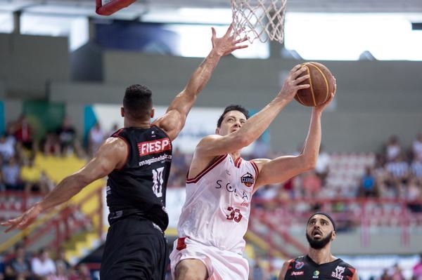 Em Fortaleza, Sesi Franca é superado por dois pontos pelo Basquete Cearense