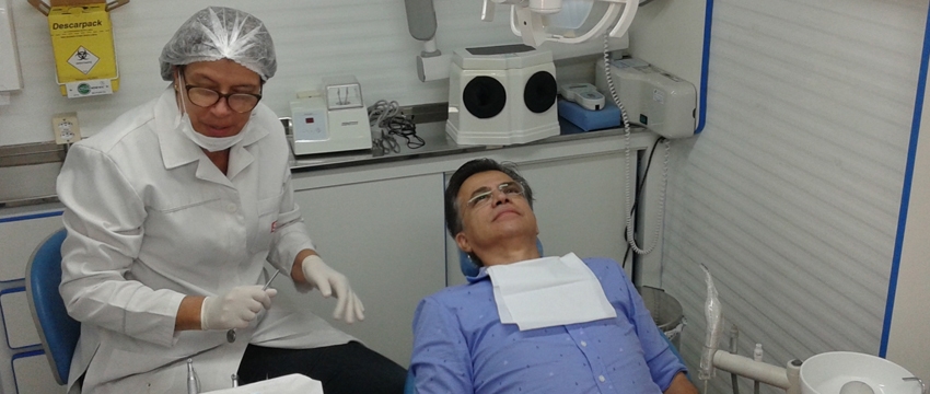  SESI Franca implanta Unidade Móvel de Odontologia no Curtume Boi Santo