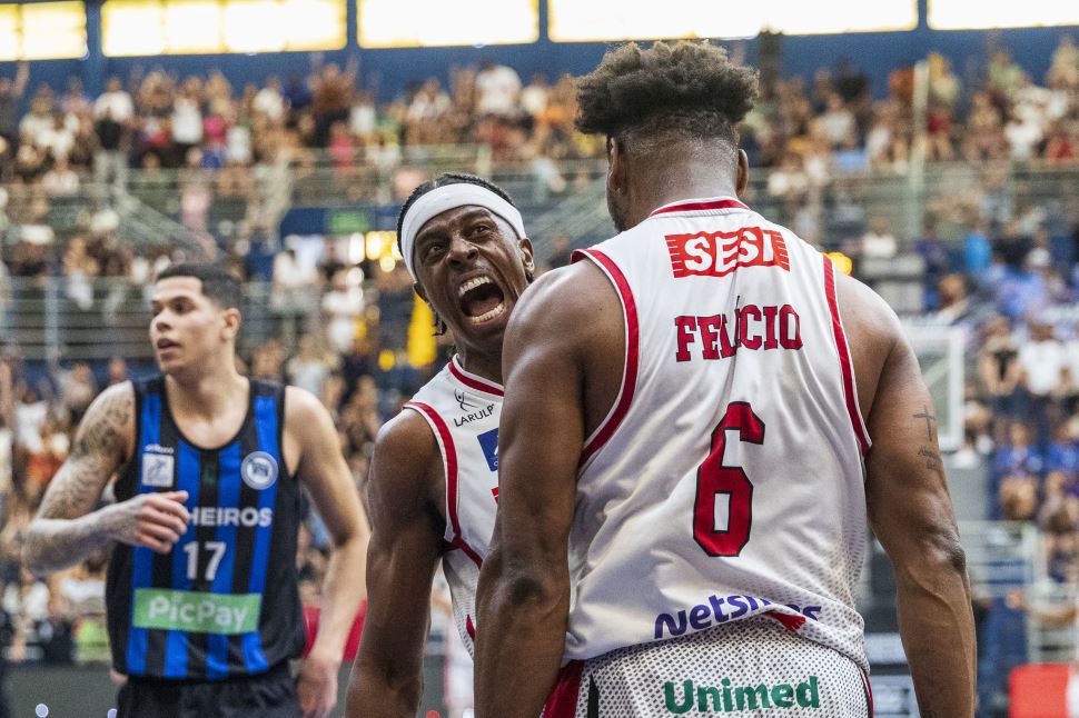 Sesi Franca Basquete vence Pinheiros e abre um a zero na final do NBB 