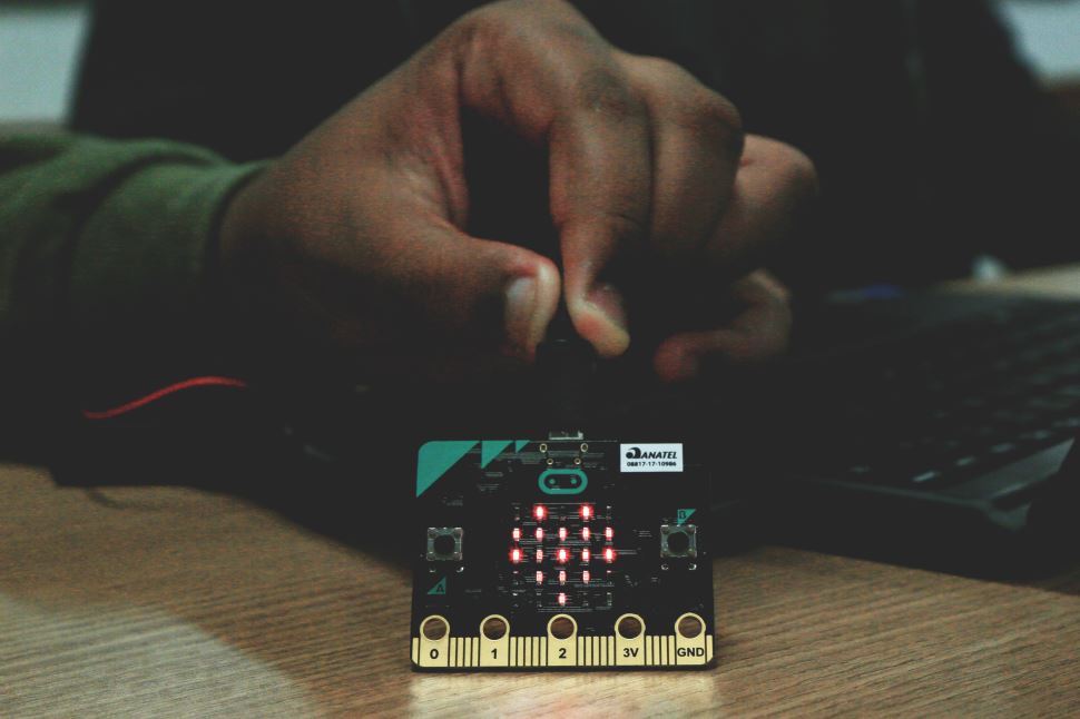 Inscrições abertas para as novas turmas de programação e robótica do SESI Guarulhos