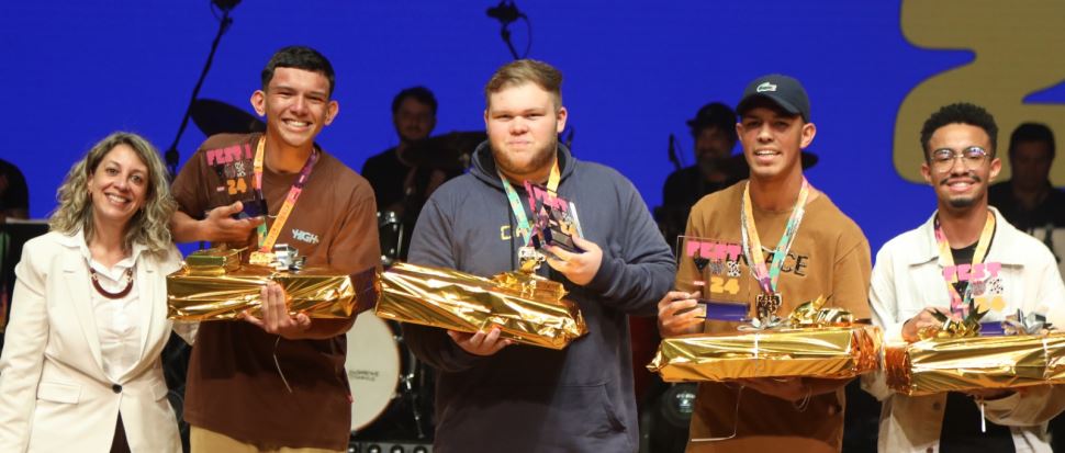 Alunos do Sesi Guarulhos vencem 3ºFest Voz 