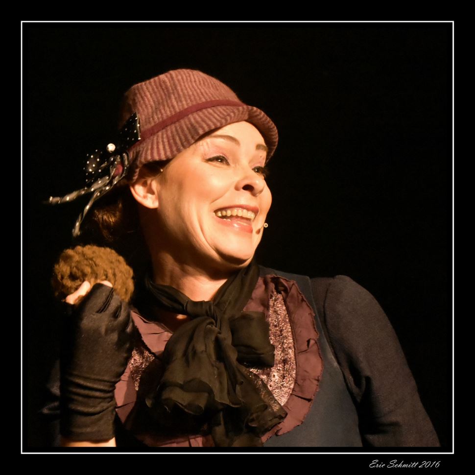 O espetáculo retrata as aventuras de um menino que sonhava com dinheiro e poder