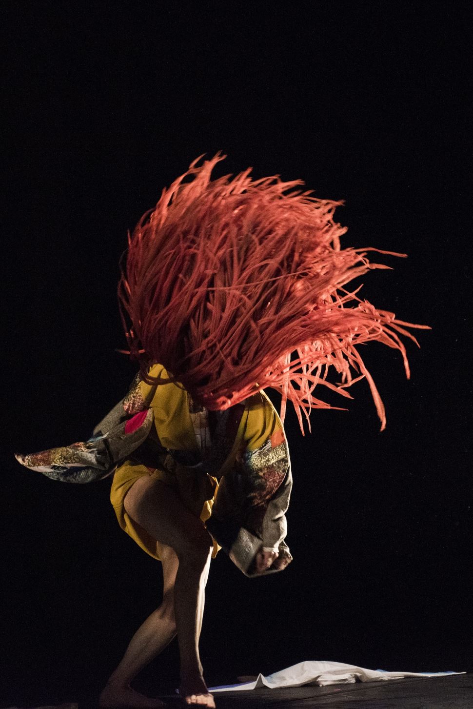 Espetáculo no SESI Itapetininga reflete a reconexão do homem com seu interior 