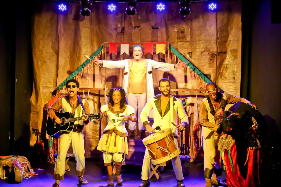 SESI Itapetininga recebe o espetáculo Remendo Remendó