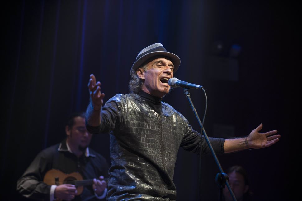 Carlinhos Vergueiro reverencia clássicos do samba no SESI Itapetininga