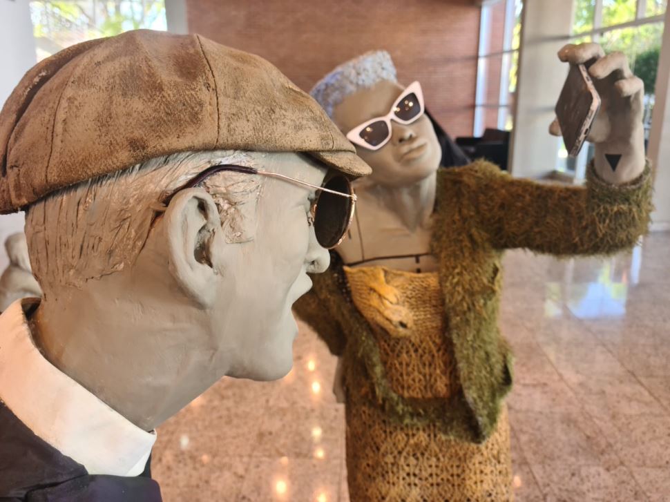 ÚLTIMA SEMANA PARA CONFERIR A EXPOSIÇÃO MYSELFIE NO SESI ITAPETININGA