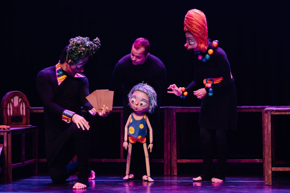 Teatro SESI Itapetininga recebe o espetáculo ‘Azul’