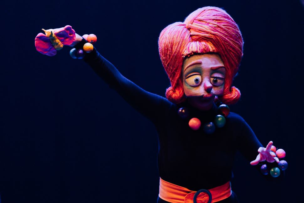 Sesi Itapetininga promove uma oficina de 'Introdução à Máscara Teatral'