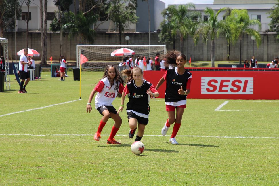 Sesi-SP comemora a escolha do Brasil como país sede da Copa do Mundo Feminina de 2027