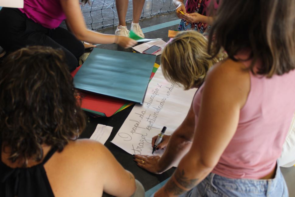 Abertura do Saber em Ação 2024 é marcada por compartilhamento de práticas e atividades didáticas 