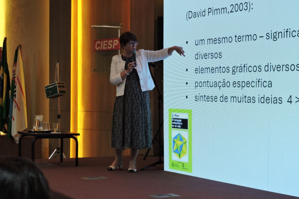 Workshop PAR e Novo Olhar do SESI aborda alfabetização matemática nos municípios de Jundiaí