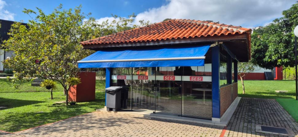 Aproveite todo o espaço oferecido com a locação de quiosque no SESI Santana de Parnaíba