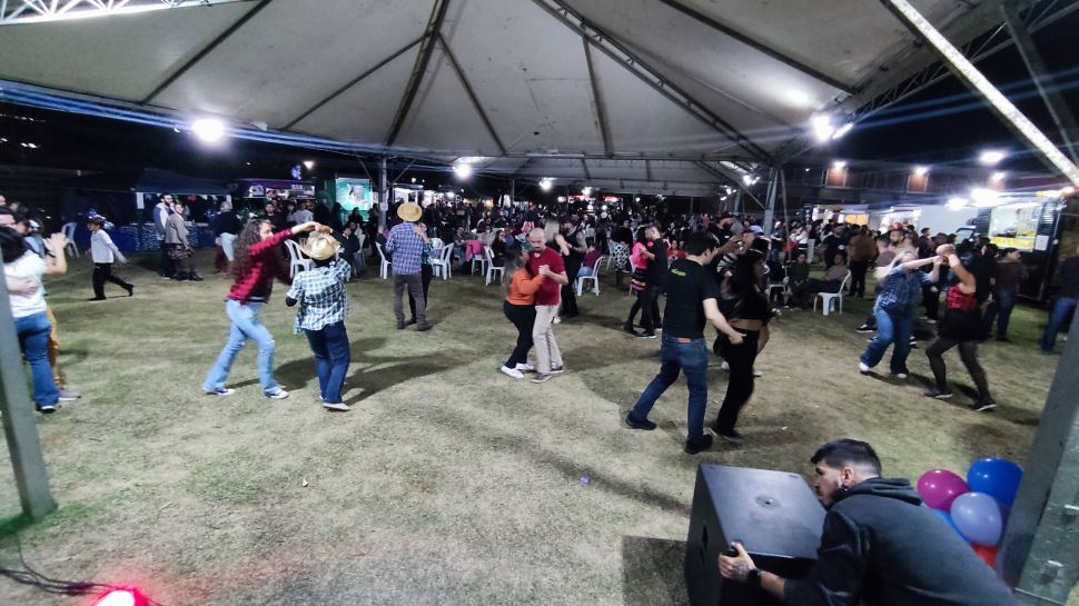 Arraiá do SESI Jundiaí reúne famílias com atrações gratuitas, comidas típicas e muita animação