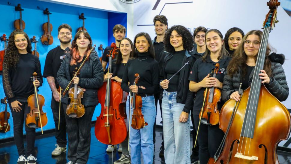 Camerata de Cordas Friccionadas do SESI Jundiaí se apresenta no auditório do CIESP