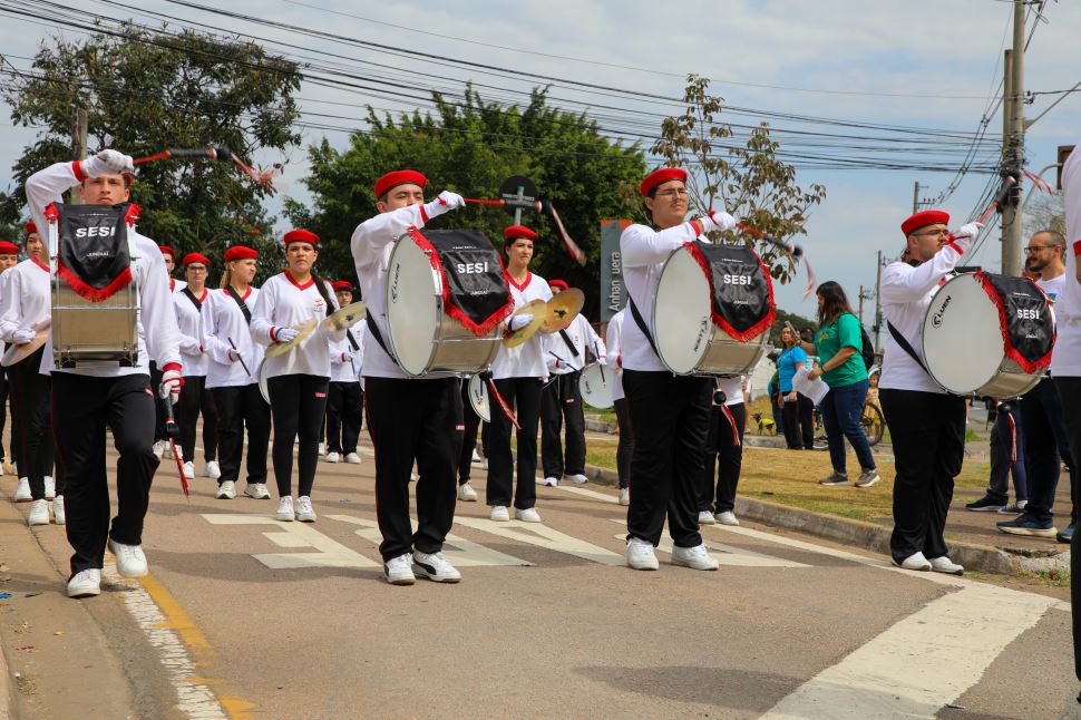 Alunos do SESI Jundiaí participam do Desfile Cívico de 7 de Setembro