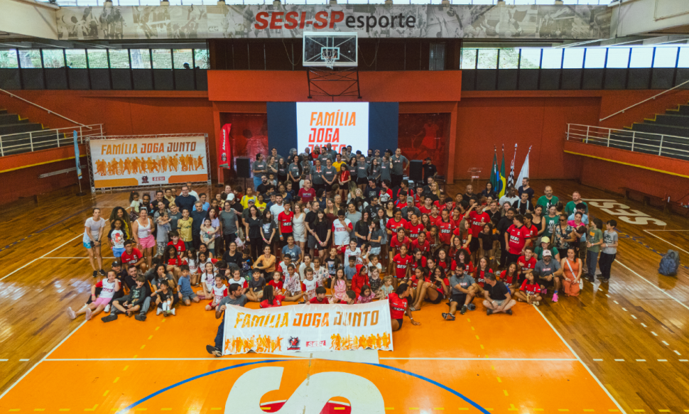 Famílias vivem dia de integração e diversão no Família Joga Junto 2025