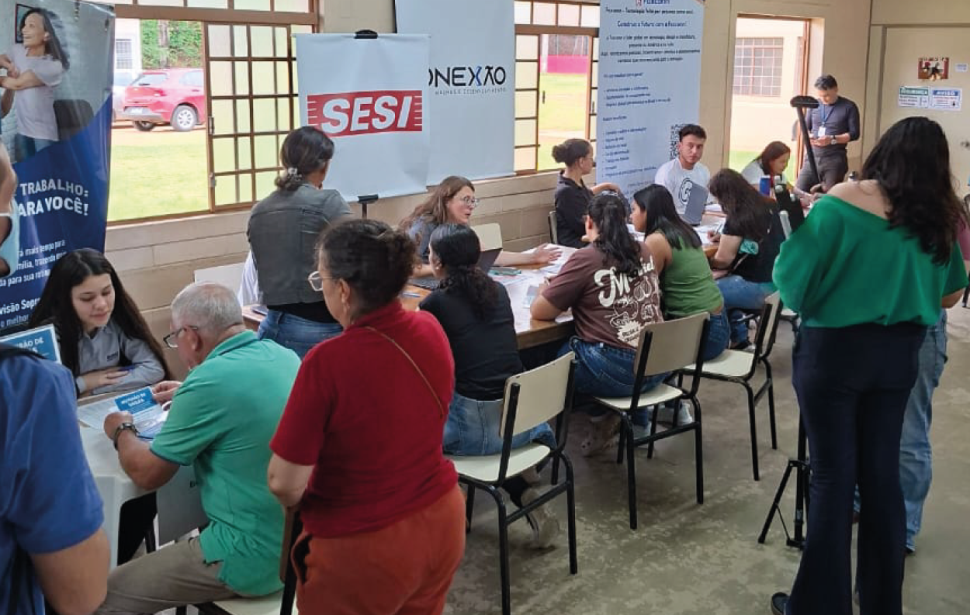 SESI Jundiaí participa do mutirão “Emprego da Gente” divulgando vagas gratuitas da Nova EJA e EJA Profissionalizante