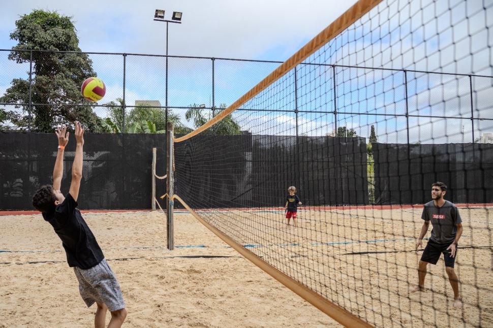 SESI Jundiaí amplia opções esportivas com novas turmas de Beach Tennis, Vôlei de Areia e Pickleball