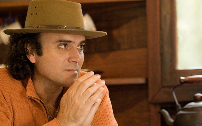 ALMIR SATER RESGATA MODA DE VIOLA E INTERPRETA SUCESSOS EM SHOW NO SESI SÃO JOSÉ DOS CAMPOS