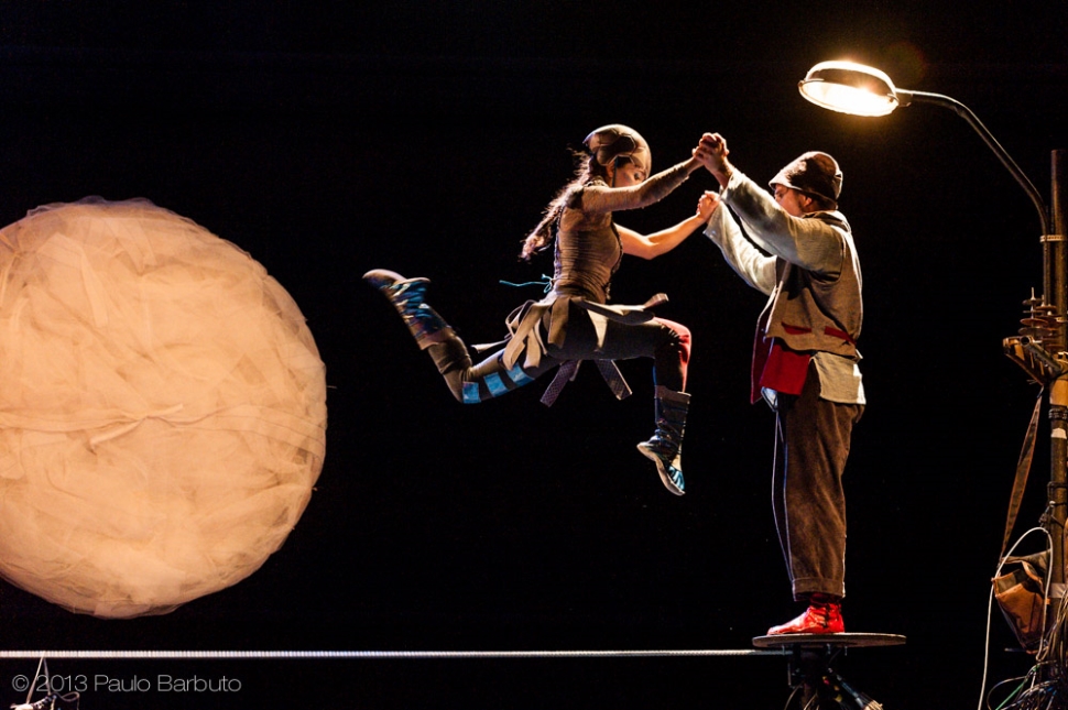 Espetáculo une Arte Circense ao cinema mudo no SESI São José dos Campos