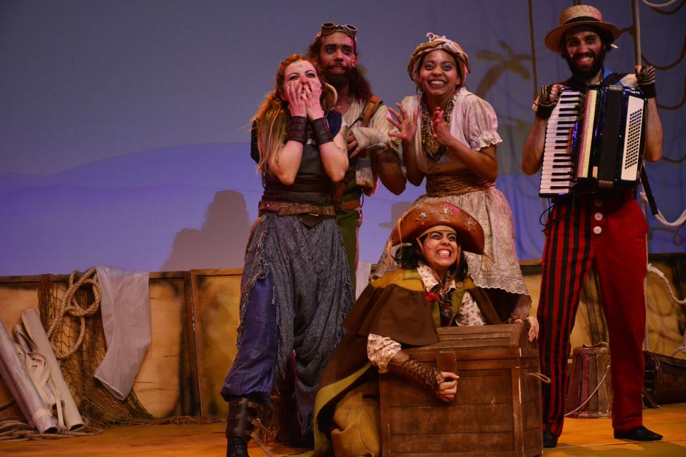 Peça no SESI São José dos Campos convida o público a embarcar em uma aventura pirata