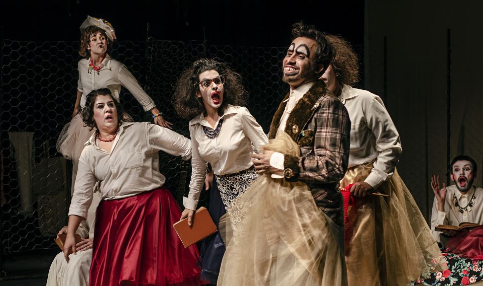 Em comemoração ao Dia Mundial do Teatro o grupo Os Geraldos volta ao SESI São José dos Campos com o espetáculo Rasto Atrás