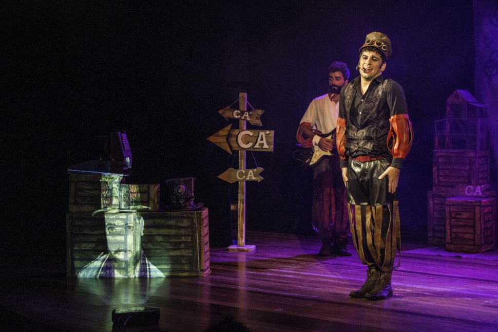 Espetáculo Muito Ruído por Shakespeare