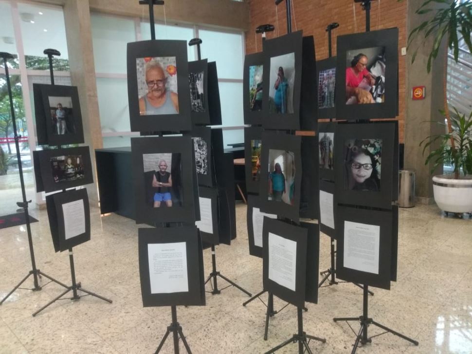 Exposição Relatos e Retratos celebra a pessoa idosa através de fotos no Sesi