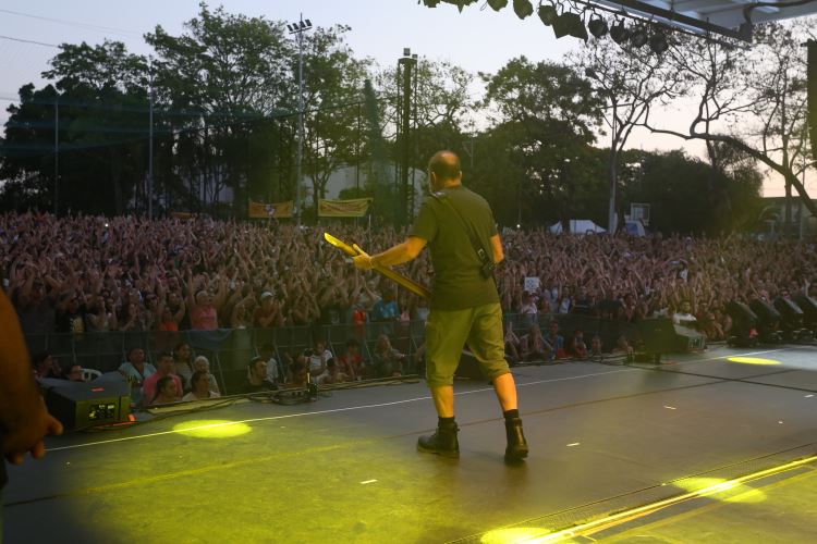 SHOW 34
