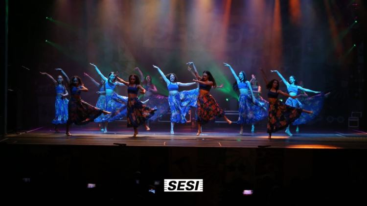 DANÇA44