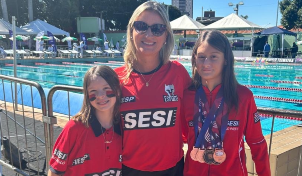 Sesi São José dos Campos se destaca no Campeonato Paulista Petiz de Natação com convocação de atletas e título geral da categoria