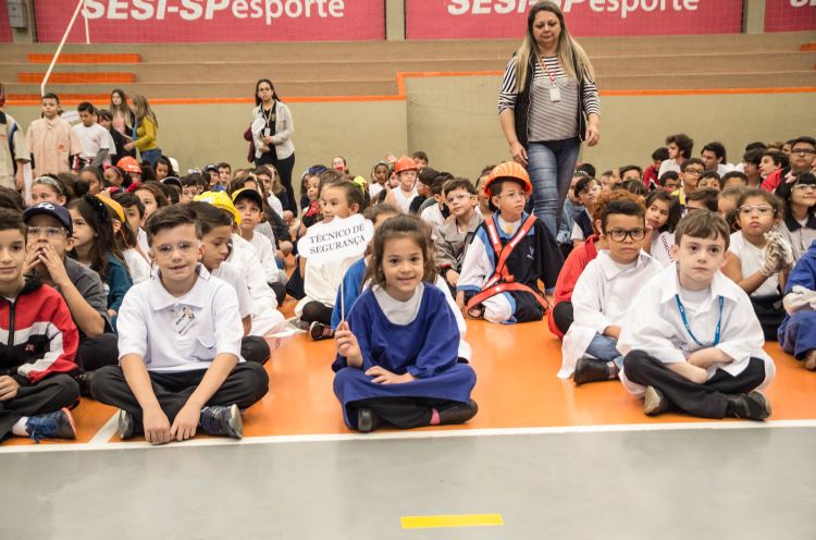 HOMENAGEM DIA DA INDÚSTRIA