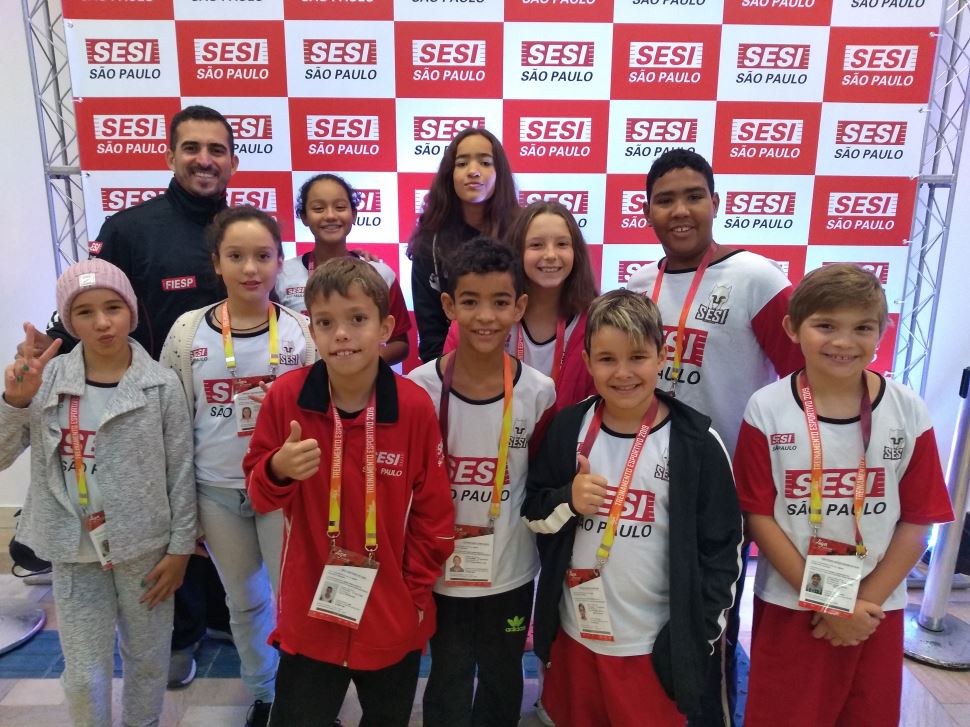 ATLETAS DA NATAÇÃO DE AMERICANA E LIMEIRA PARTICIPAM DA 3ª ETAPA DA LIGA SESI DE NATAÇÃO