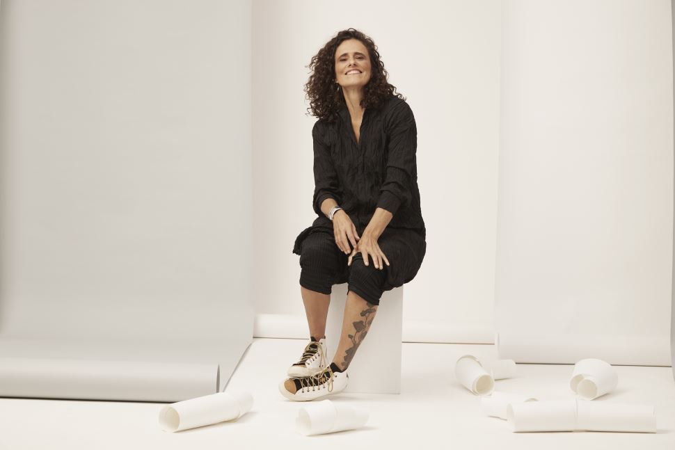 Zélia Duncan apresenta show gratuito no CAT Sesi Limeira 