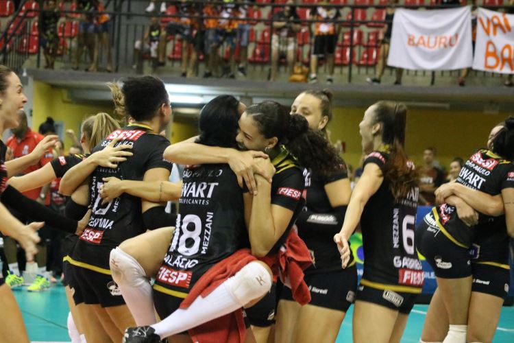 volei sesi  marília 