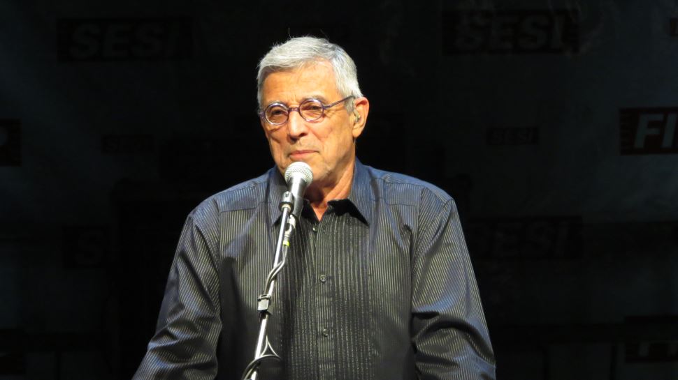 Ivan Lins reúne mais de 1.500 pessoas no SESI Marília