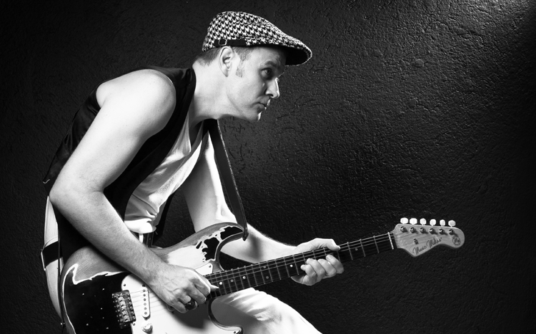 SESI Mauá traz a versatilidade do show de João Suplicy