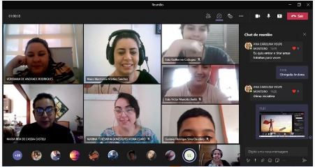 Psicóloga bate-papo com alunos da Escola Sesi de Mococa