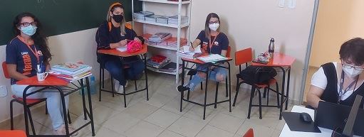 Equipe do Sesi-SP faz formação no Colégio Materna em Mogi Guaçu