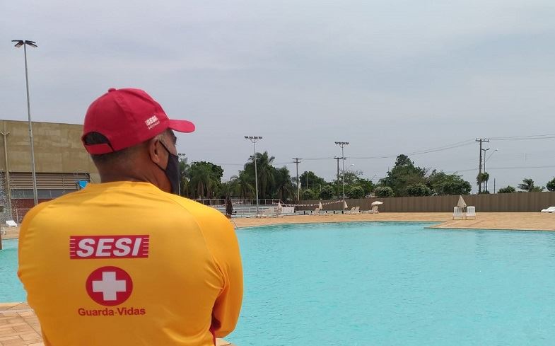 Sesi Mogi Guaçu abre inscrições para processo seletivo para cadastro reserva de guarda-vidas