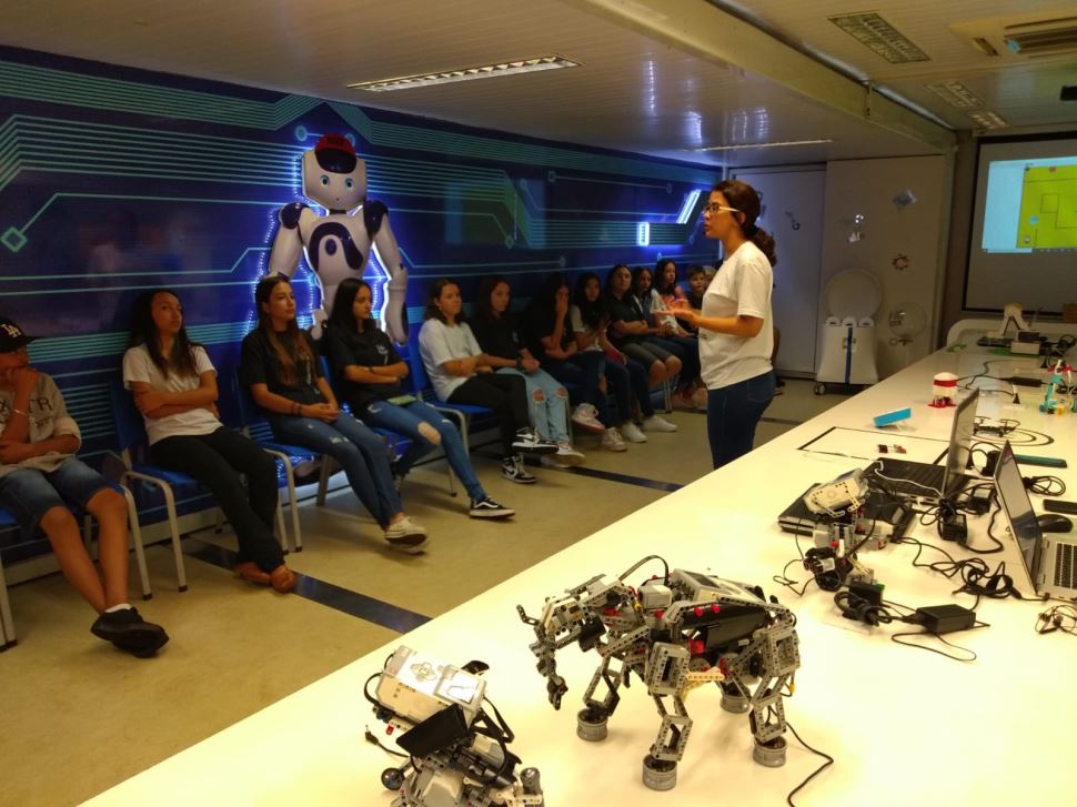 Unidade Móvel de Ciência e Tecnologia  do Sesi-SP em Águas da Prata