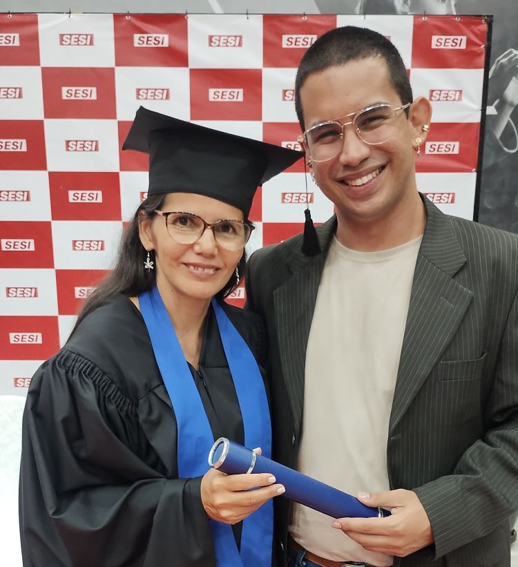 EJA - Formatura quadrado