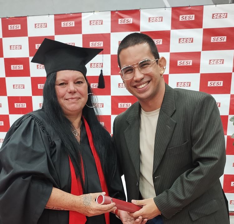 EJA - Formatura quadrado