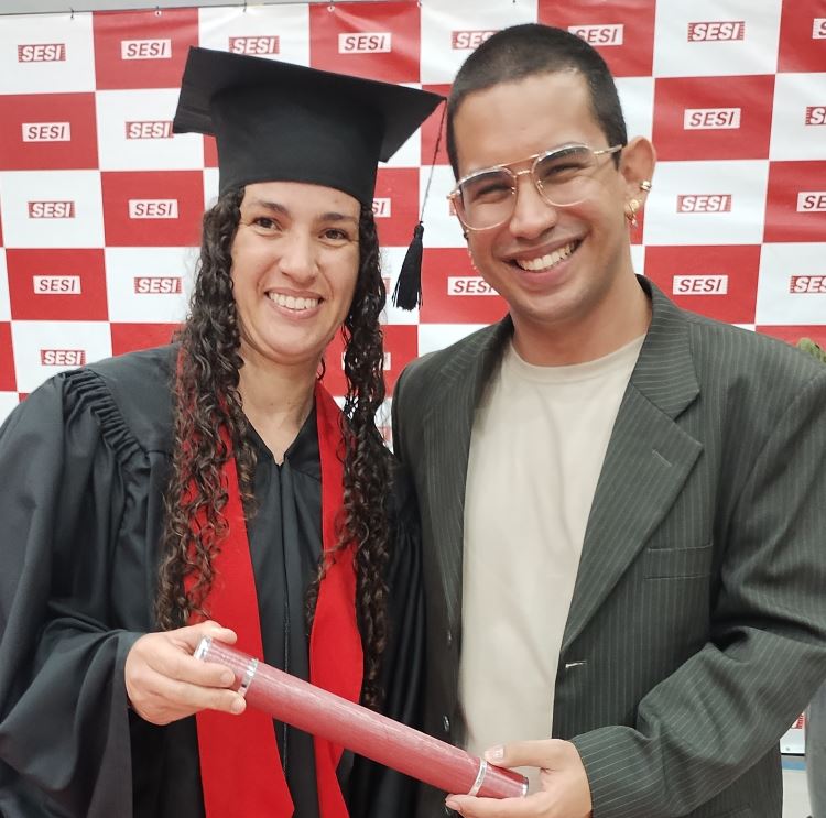 EJA - Formatura quadrado