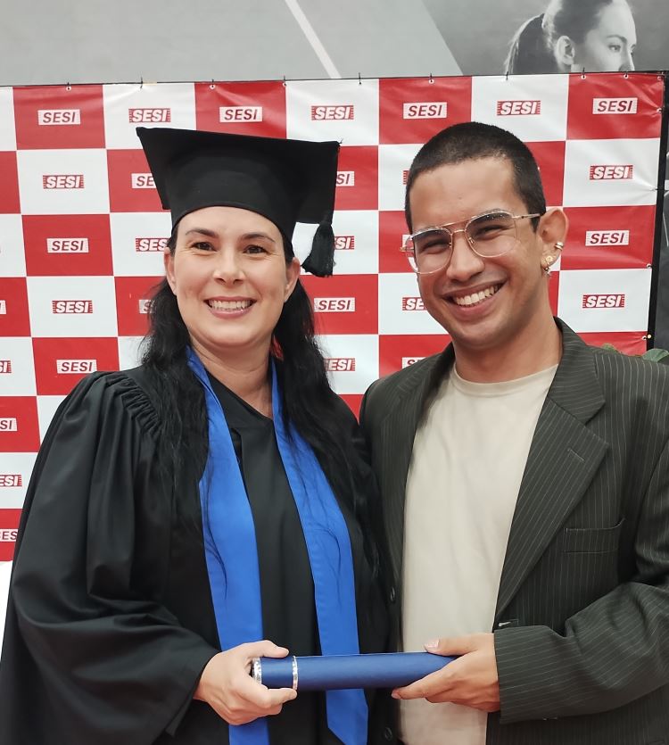 EJA - Formatura quadrado