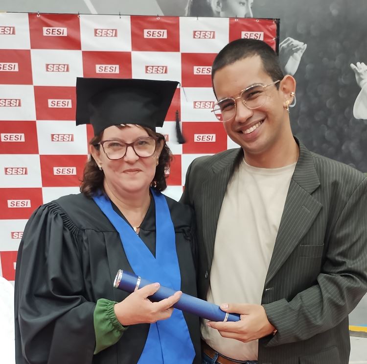 EJA - Formatura quadrado