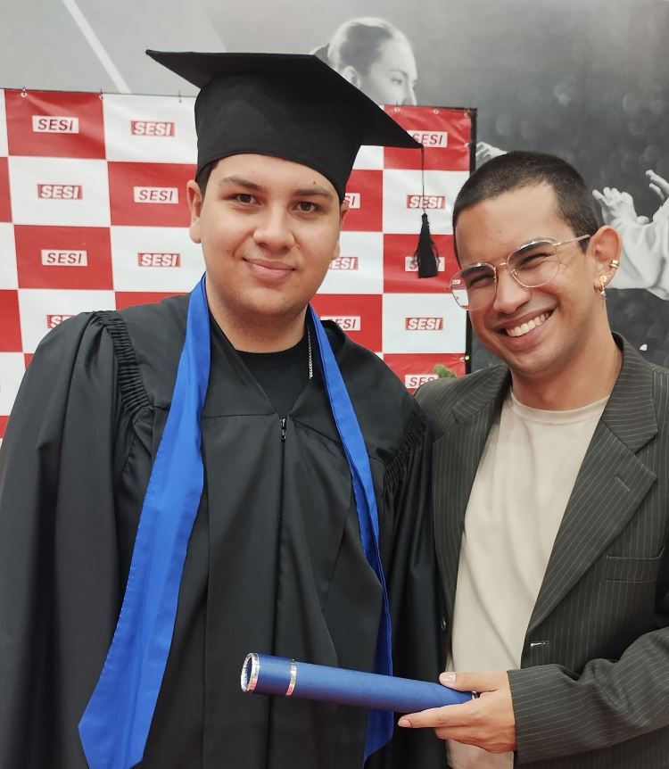 EJA - Formatura quadrado