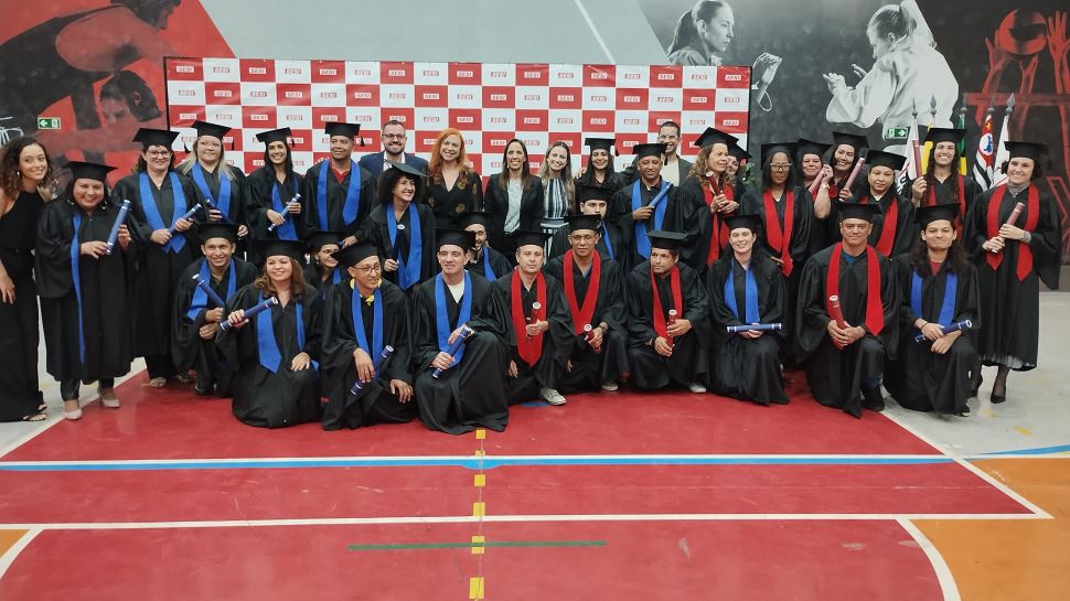 Formatura primeira turma de alunos da Nova EJA no CAT Sesi Mogi Guaçu
